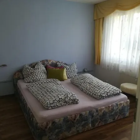 Apartment Ferienwohnung Zwenkau Zwenkau